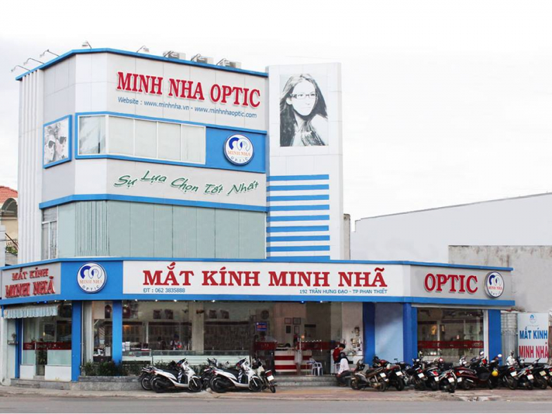 mat-kinh-minh-nha-314842.jpg