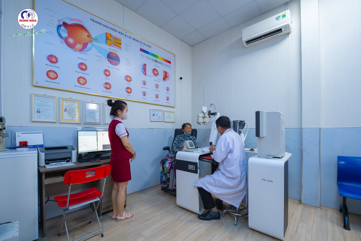 NHỮNG NGÀY CẬN TẾT | MẮT KÍNH MINH NHÃ PHAN THIẾT