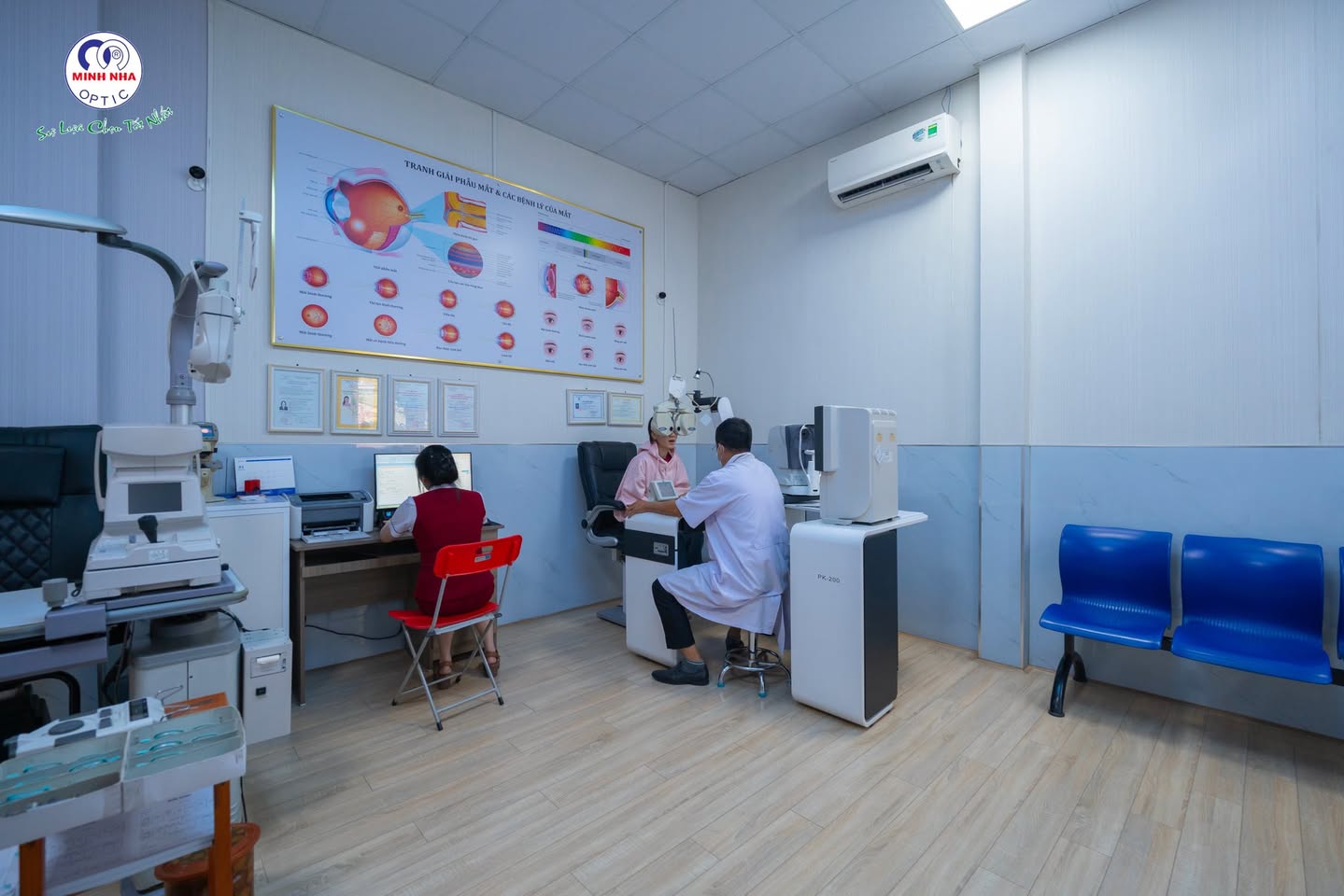 NHỮNG NGÀY CẬN TẾT | MẮT KÍNH MINH NHÃ PHAN THIẾT